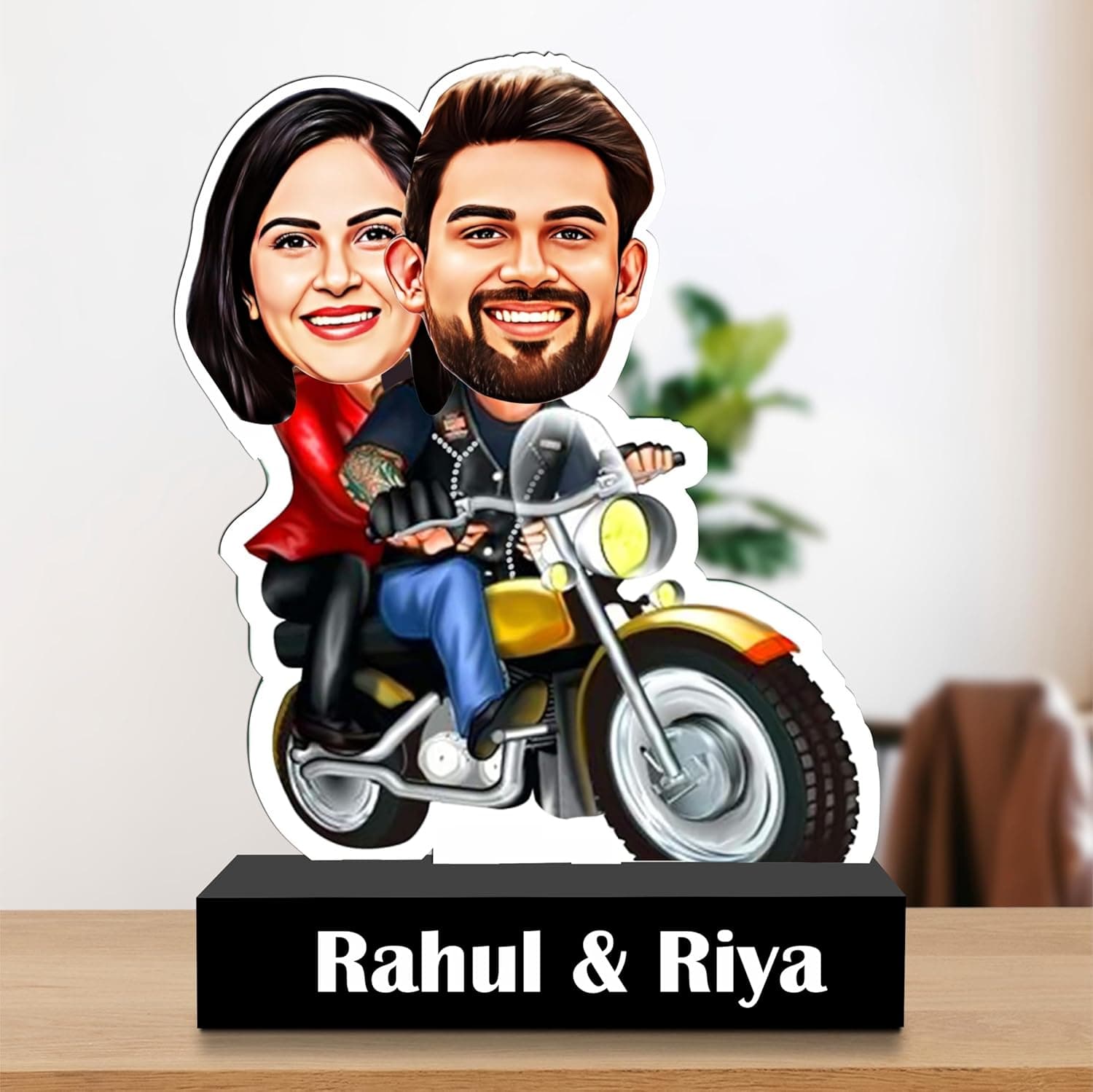 Valentines Day Gift - Personlize Caricature Gift for Husbend Wife (Travel Loving Couple), 5 x 10 x 15 Cm, Multicolour