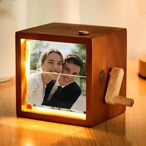 Photo Flip Box