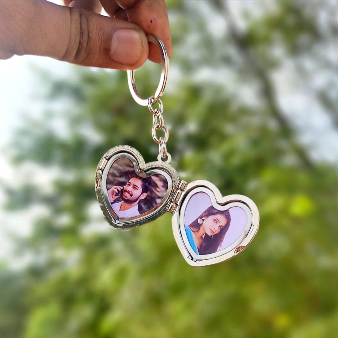 Open & Close Heart Keychain