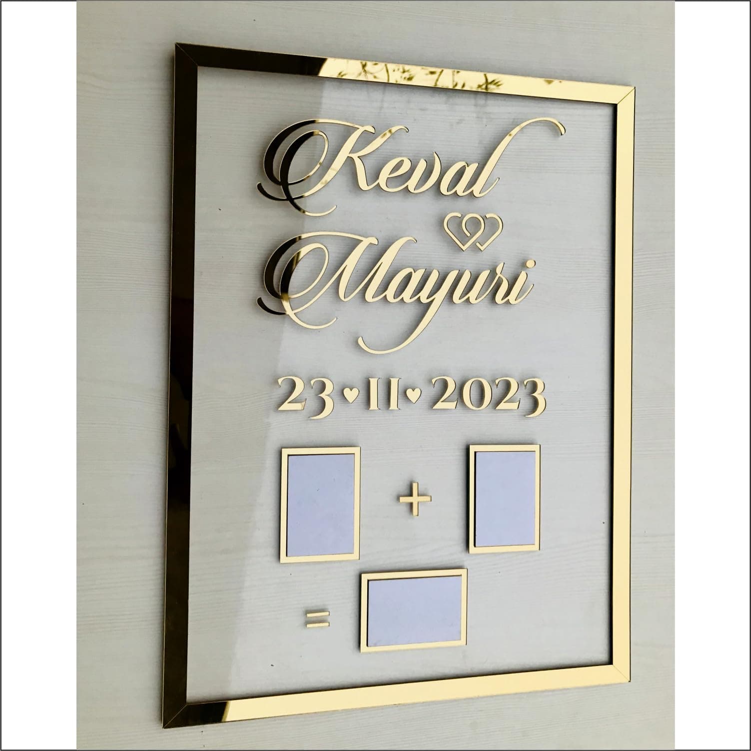 Acrylic Couple Thumb Frame 