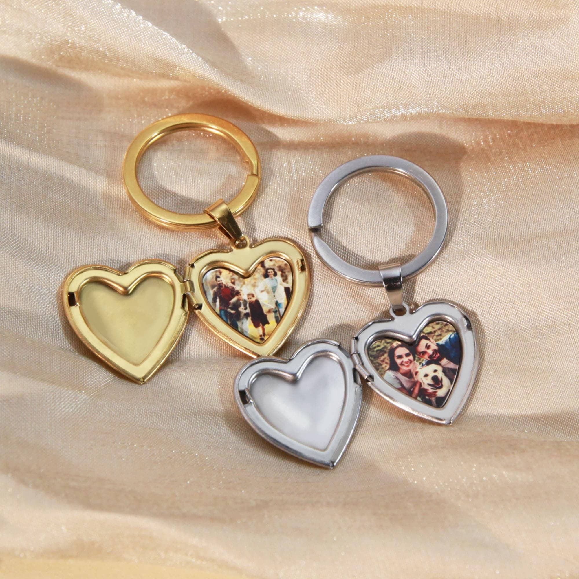 Locket Keychain, Heart locket Photo Keychain,Waterproof Pendant, Locket that Opens,Christmas gift for Her